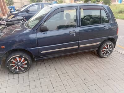 Daihatsu Cuore 2012