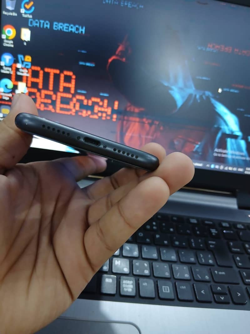 Apple iPhone 11 5