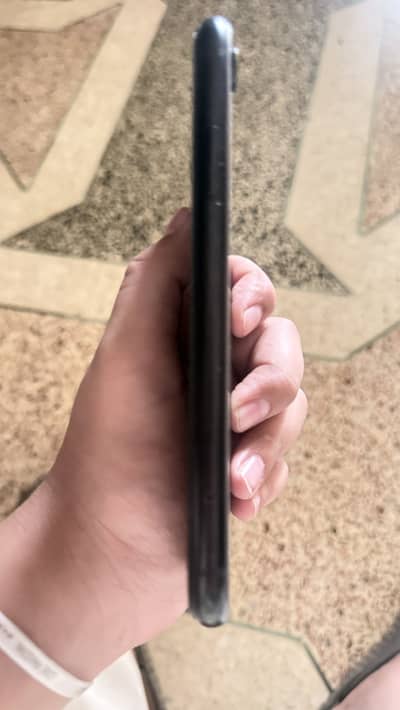 Apple iPhone XR