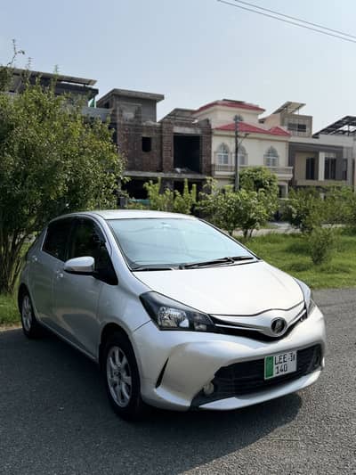 Toyota Vitz 2015