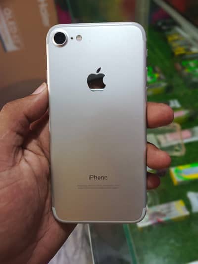 Apple iPhone 7