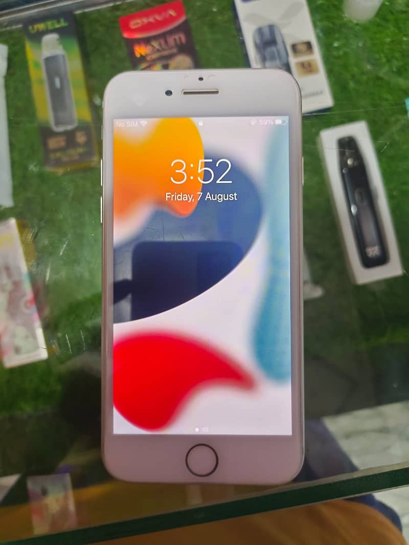 Apple iPhone 7 3