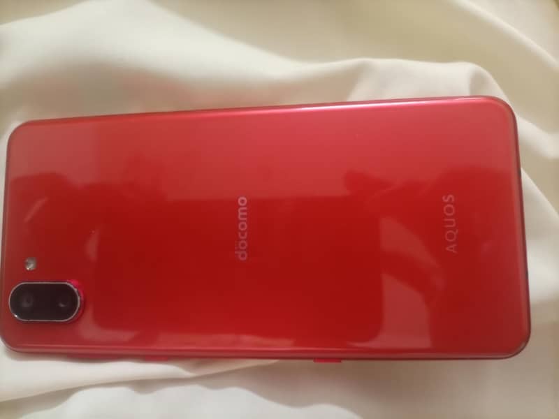 Sharp Aquos R3 2