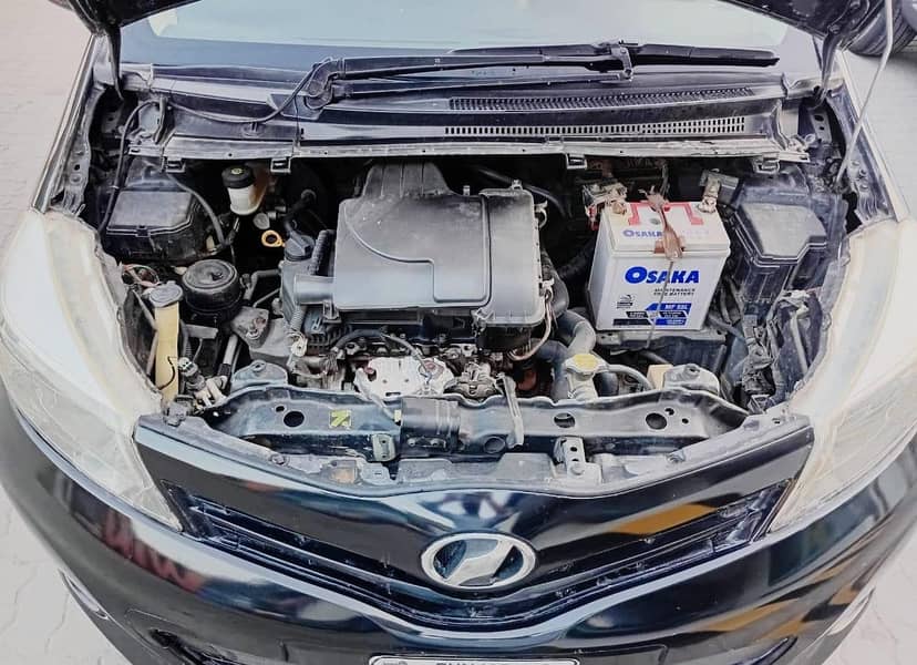 Toyota Vitz 2011 7
