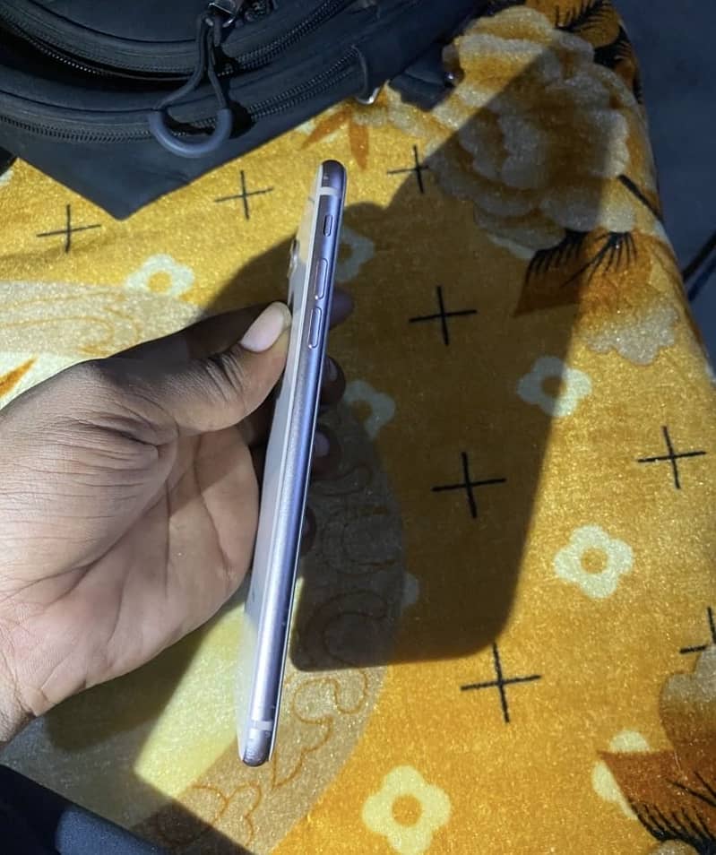 Apple iPhone 8 Plus 2