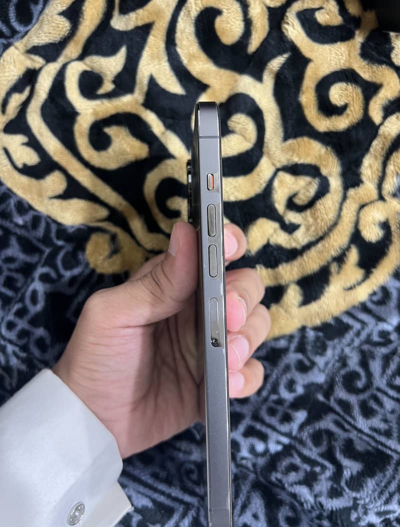 IPhone 13 Pro Max 3