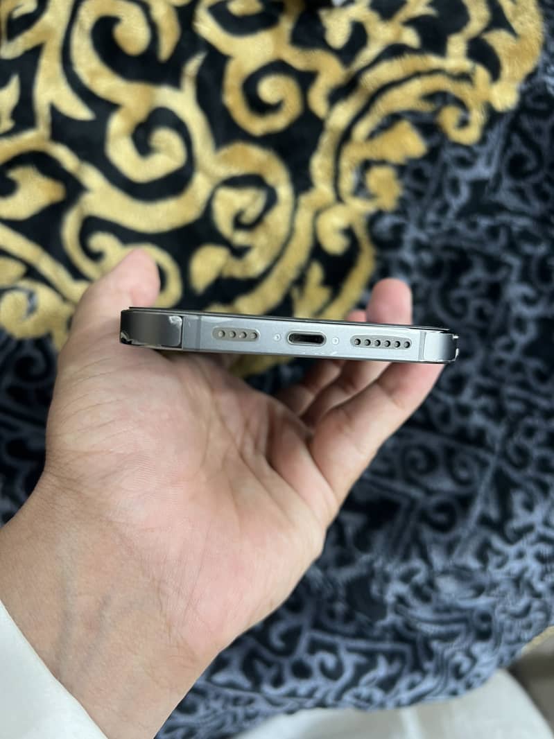 IPhone 13 Pro Max 4