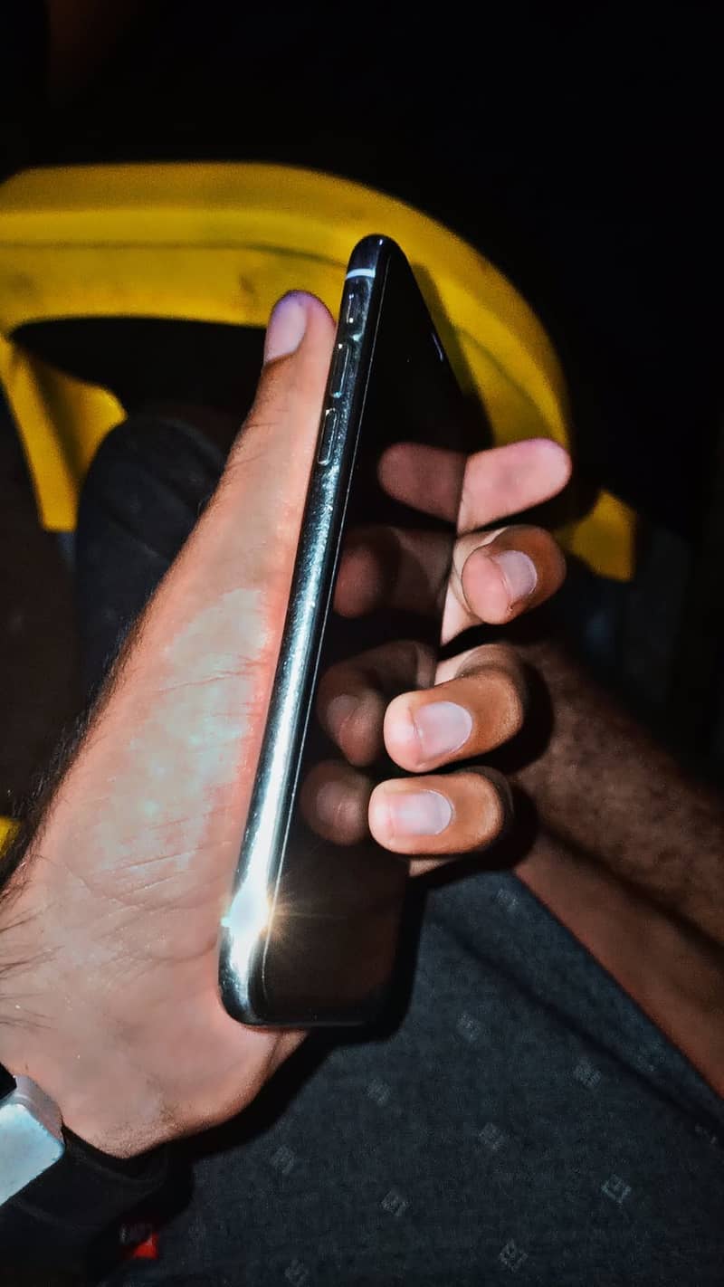 Apple iPhone X 2