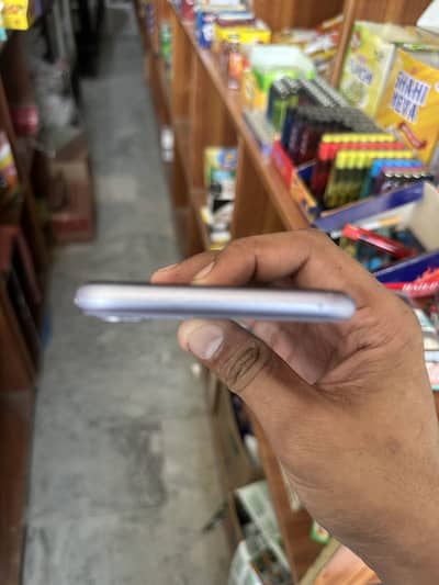 Apple iPhone 11 non pta factory unlock 128 gb bettry change ha