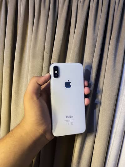 Apple iPhone XS.   Non pta.  64gb.   Face id ok. Urgent sale