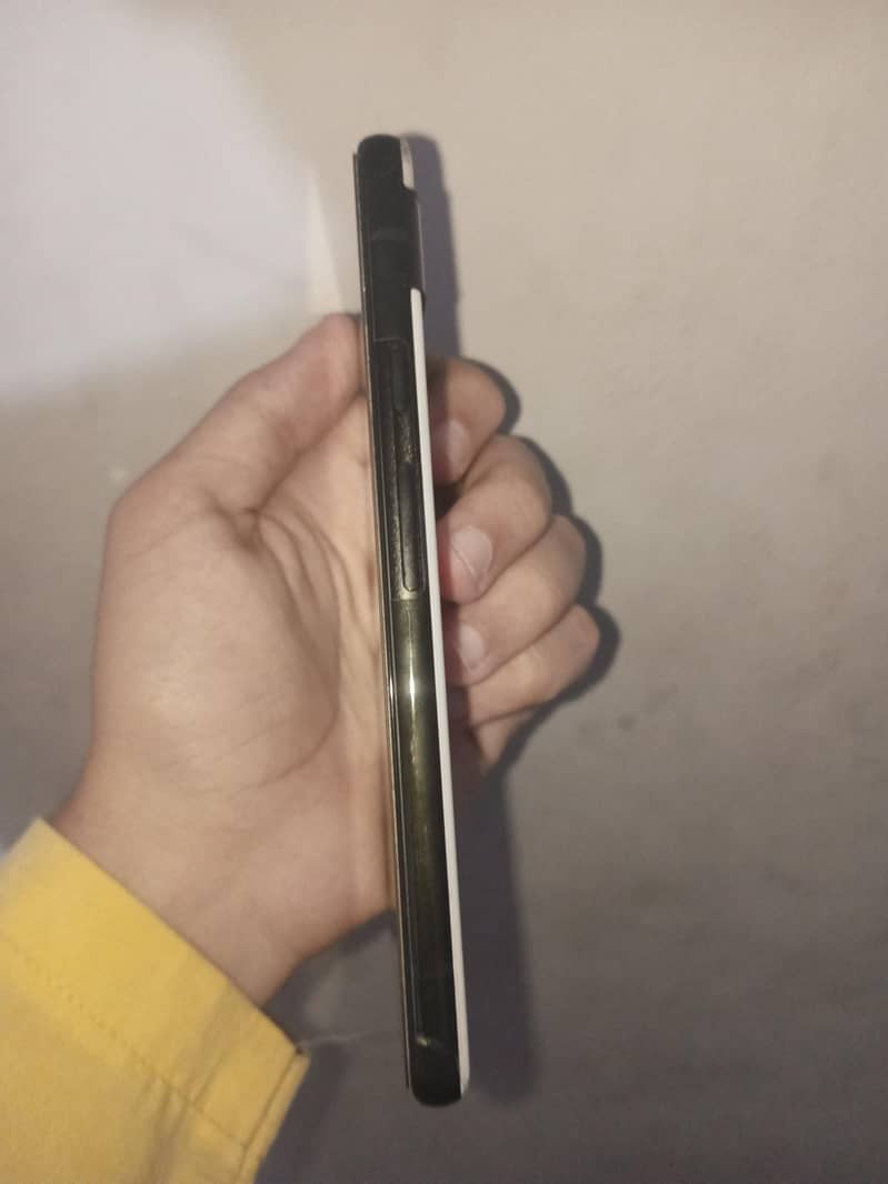 Google Pixel 6a 4