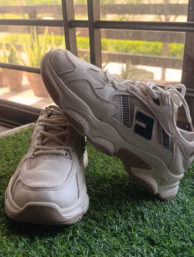 Ladies thrifted Shoes Premium condition