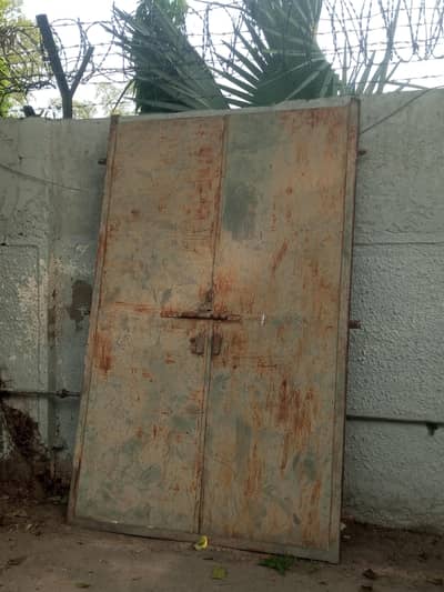 gate iron