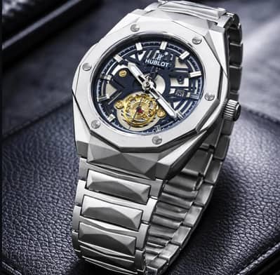 HUBLOT DIAMOND CUT CHAIN WATCH