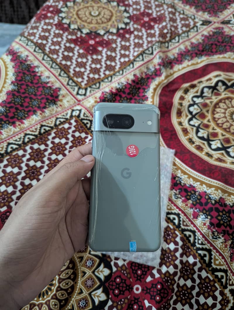 Google Pixel 8 5