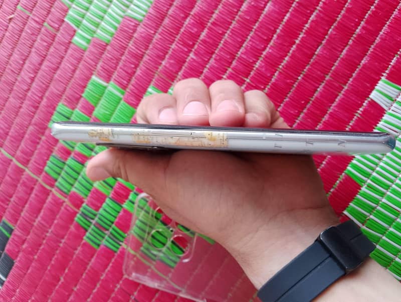 One Plus 10 Pro 1
