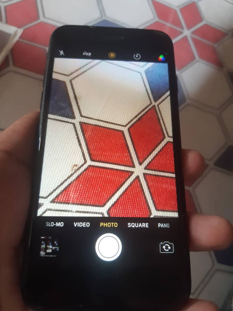 Apple iPhone 7 3