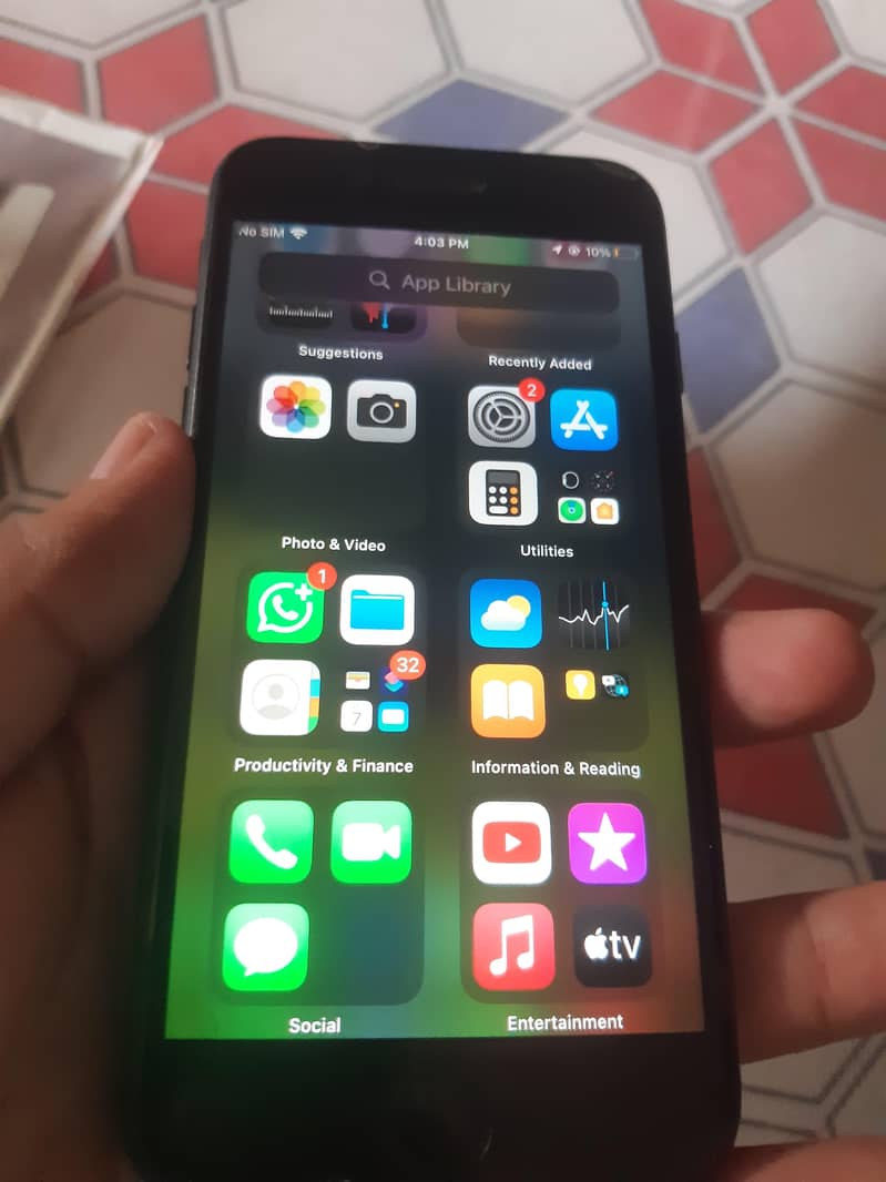 Apple iPhone 7 4