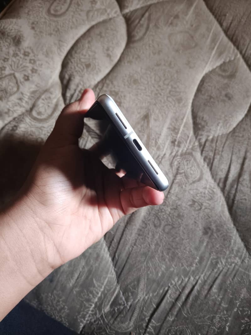 Google Pixel 7 3
