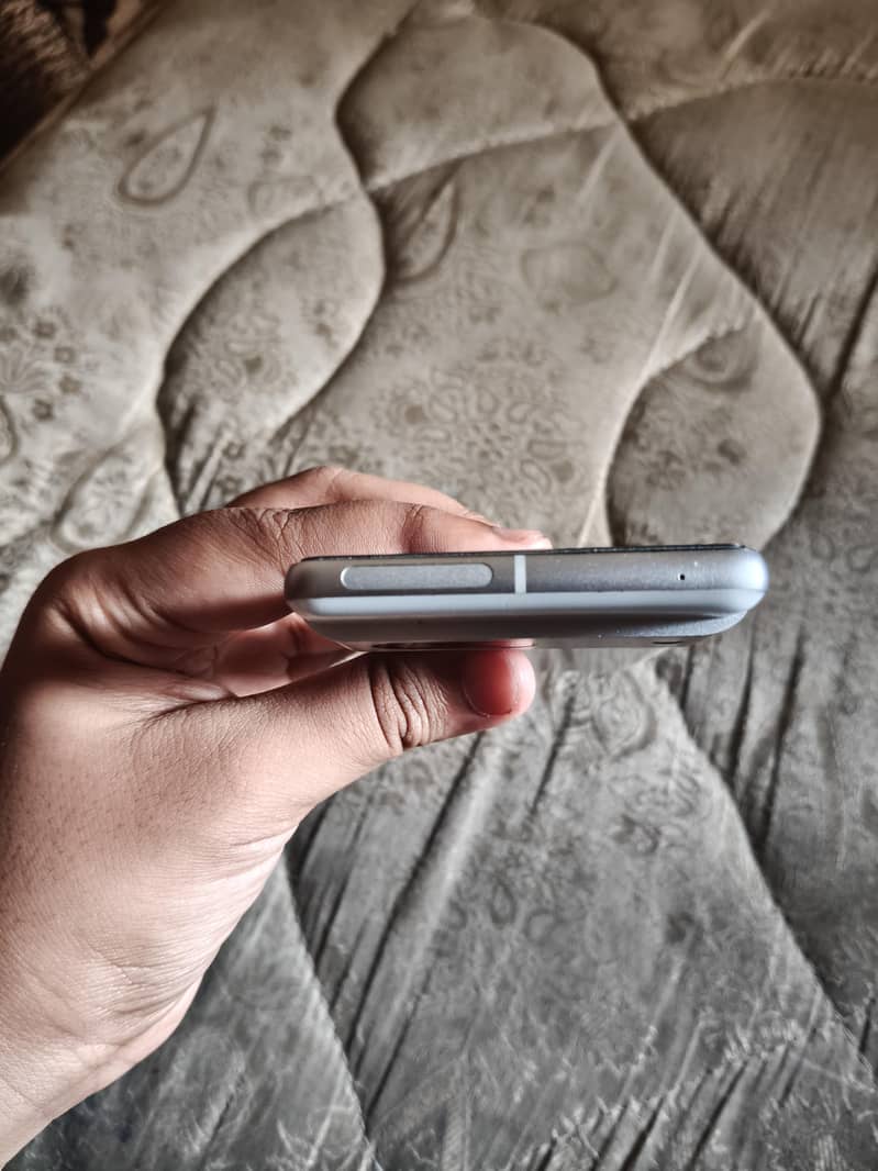Google Pixel 7 6