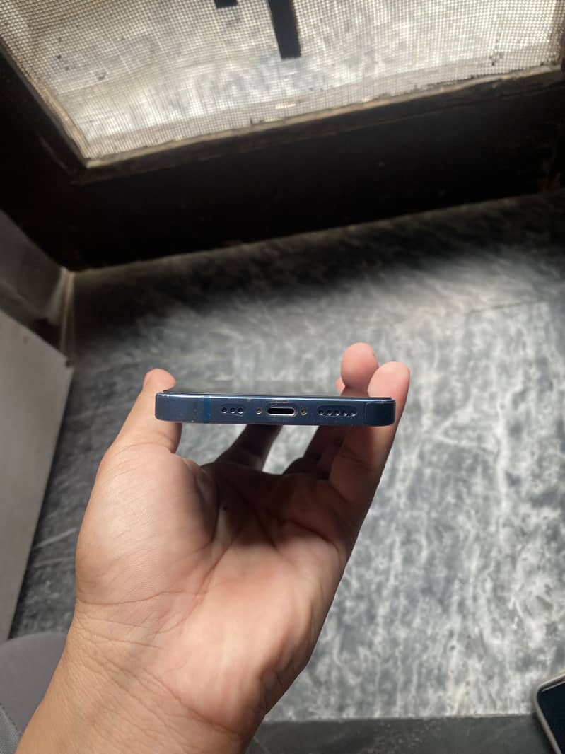 Apple iPhone 13 1