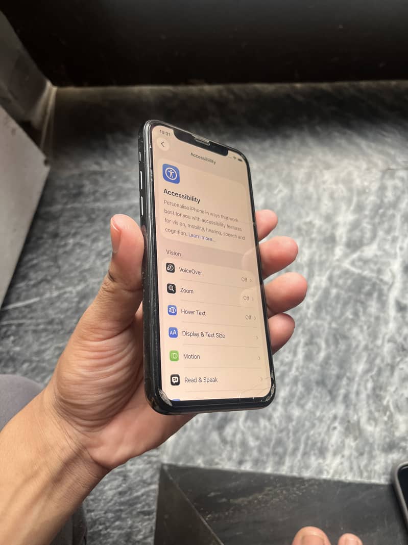 Apple iPhone 13 2