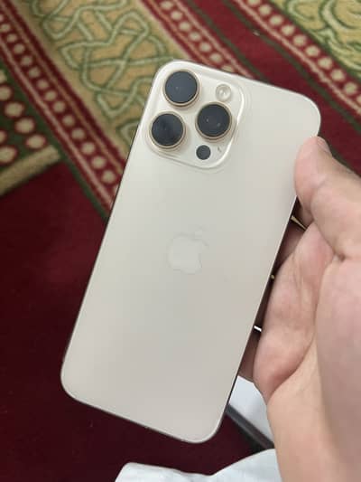 Apple iPhone 16 Pro Max
