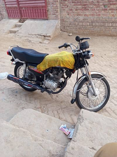 Letest quelety made in Pakistan Honda 125cc 2024year