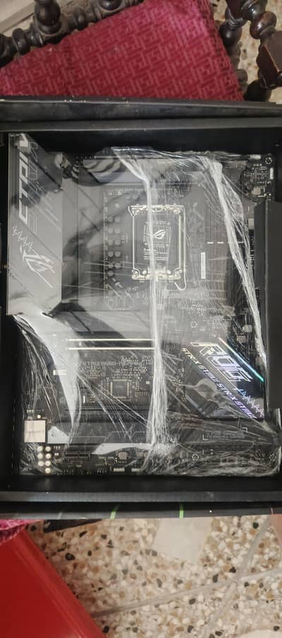 ASUS ROG Strix B660-F Gaming WiFi Motherboard in excellent condition