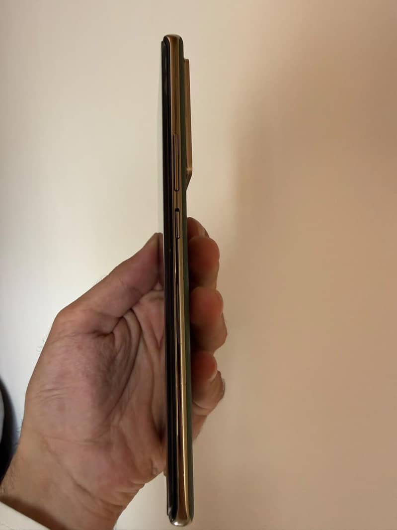 Infinix Note 40 Pro 0