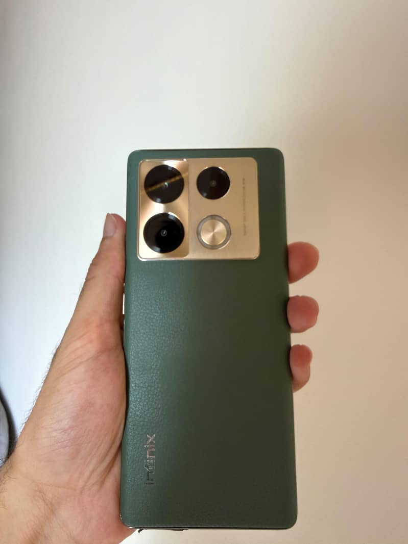 Infinix Note 40 Pro 3