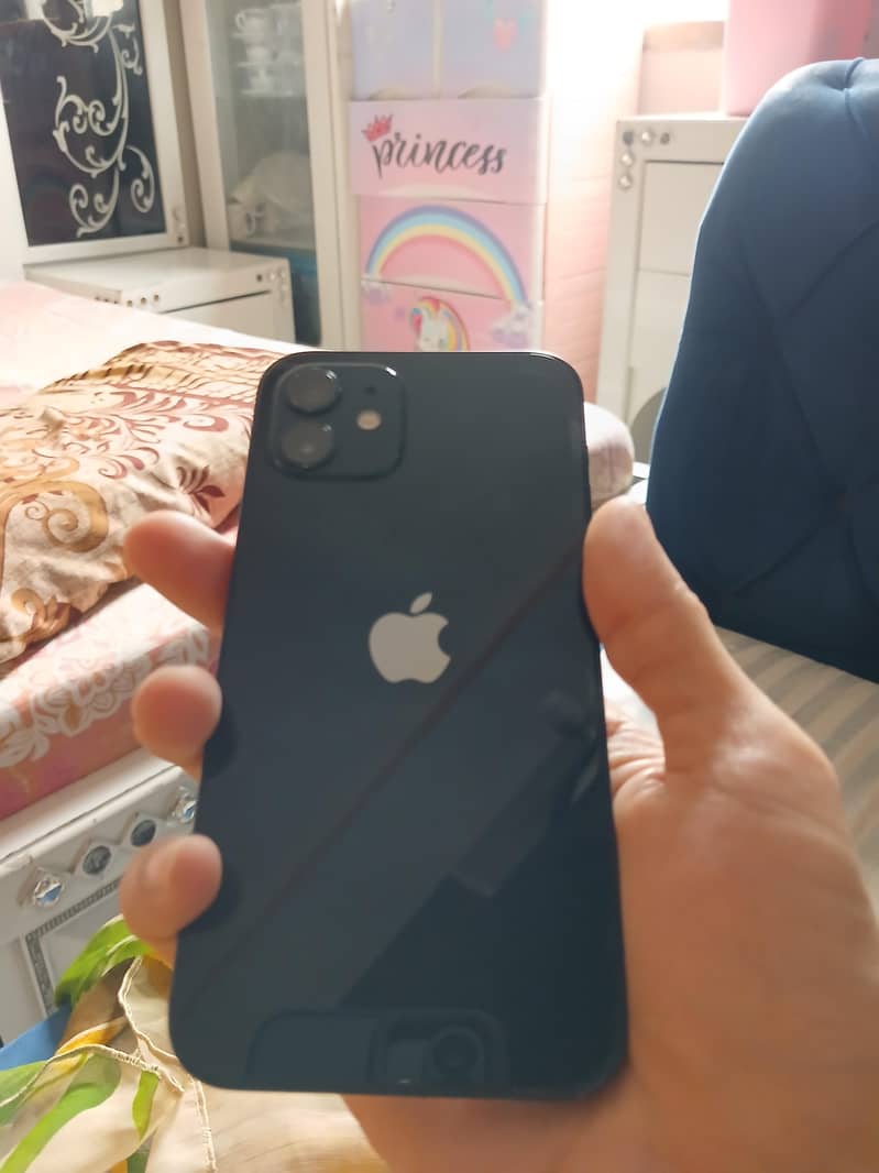 Apple iPhone 12 2