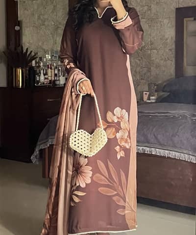 Different prices dresses