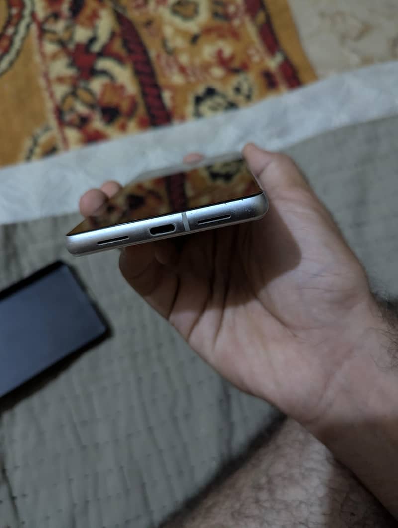 Google Pixel 7 3