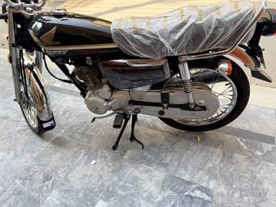 Honda CG 125 | Model 2025 | 1500 KM Use | Special Edition Honda 125