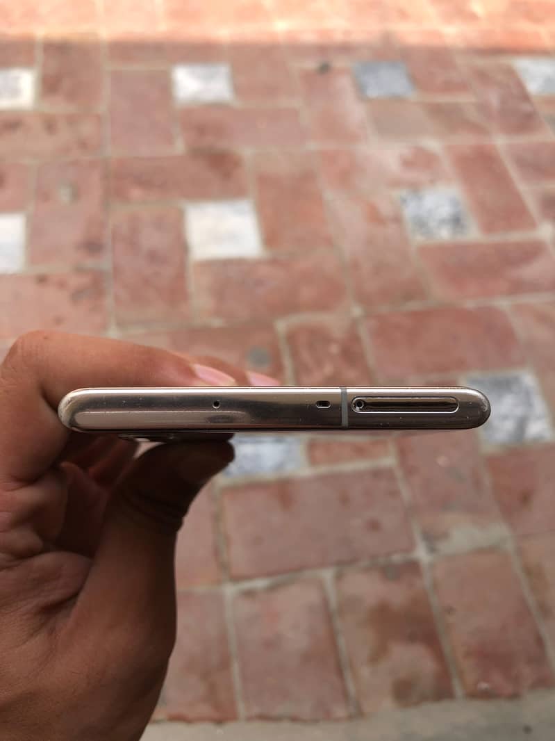 Samsung Mobile Note 10 Plus 2