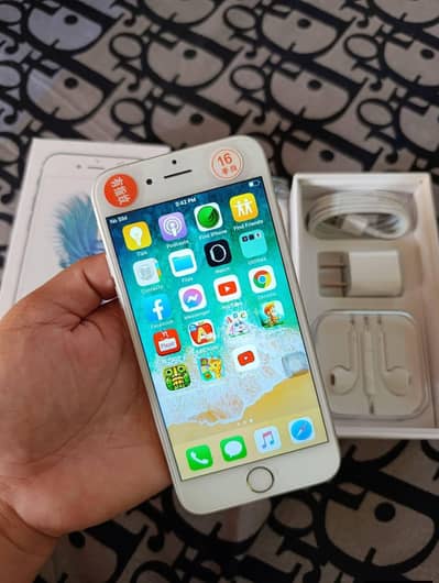 iphone 6s plus with complete box 0342+9704+074