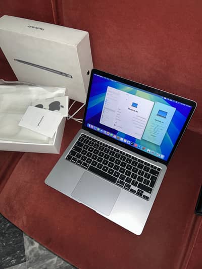 Apple macbook air 2020 full box