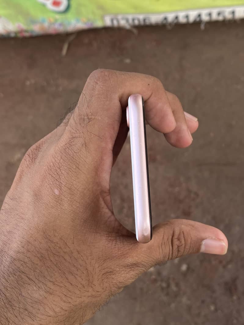 Apple iPhone 7 5