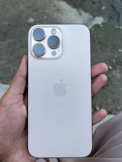 iPhone 16 Pro Max Jv 94%