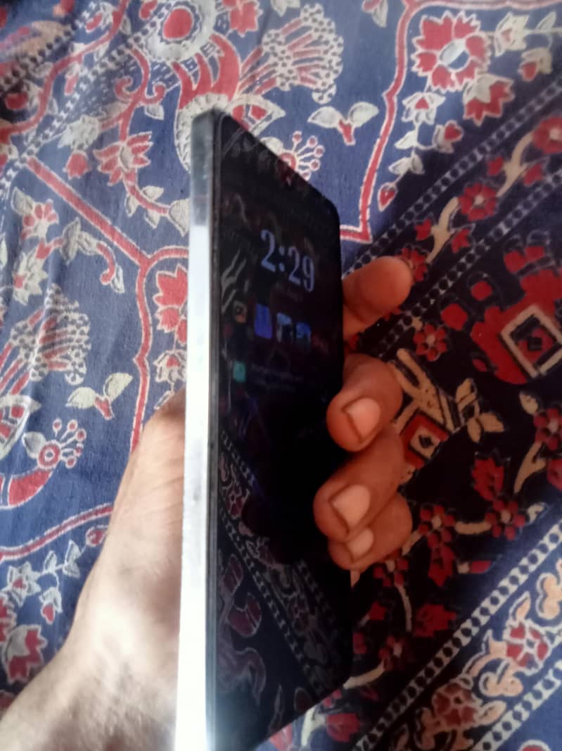 Infinix Note 40 4
