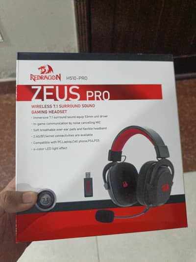 Redragon Zeus Pro 7.1 Gaming Wirelless Headset