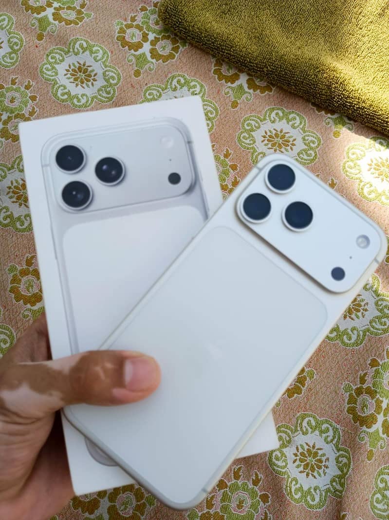 iPhone 17 Pro Max jv 0