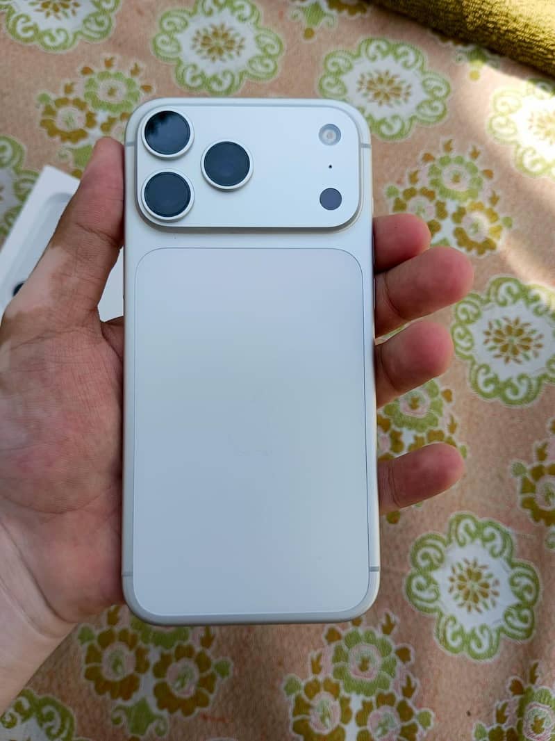 iPhone 17 Pro Max jv 4