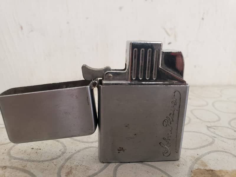 John player lighter 1