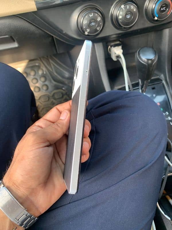 Techno spark 10 pro 3