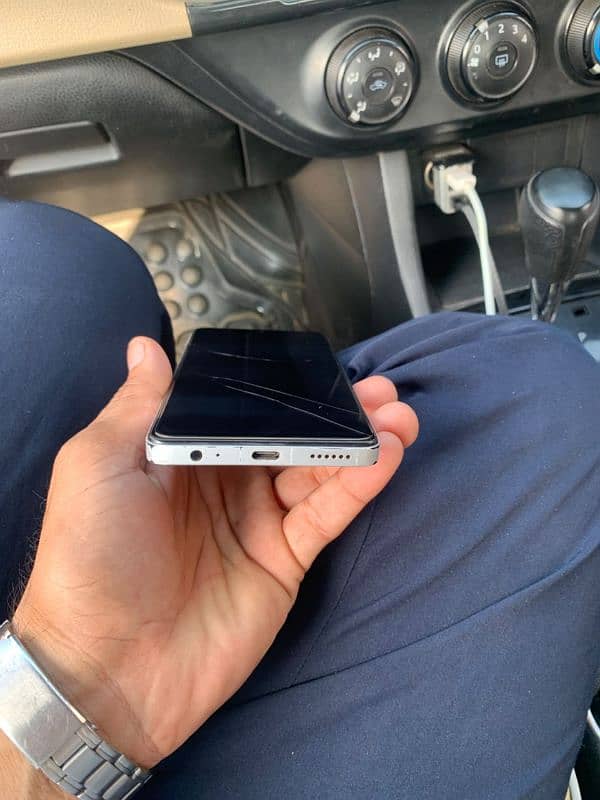 Techno spark 10 pro 4