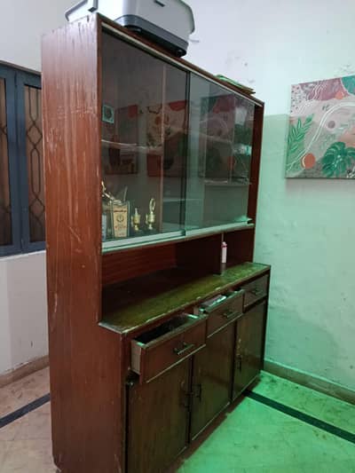Bartan Almari. 6x4