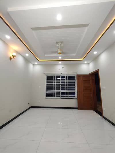 10 Marla Full House For Rent With All Basic Necessities