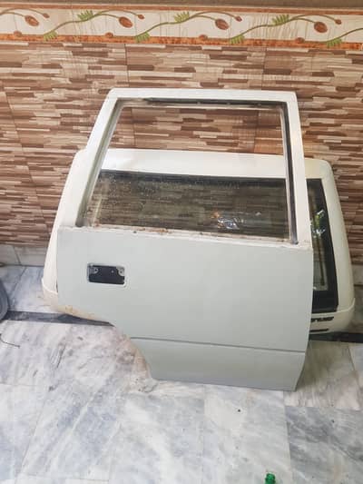 suzuki cultus Door  RH B